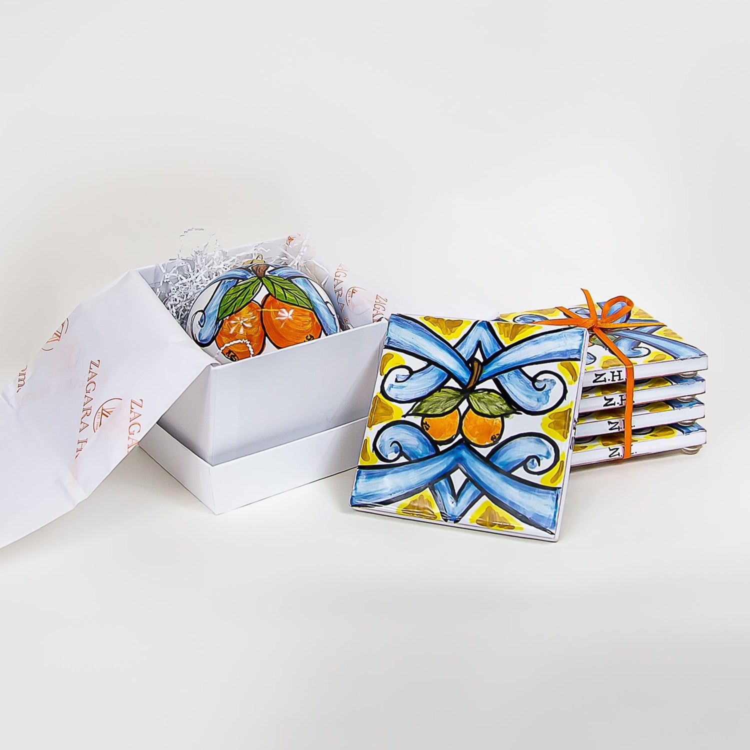 Agrumi Christmas ornament and coasters