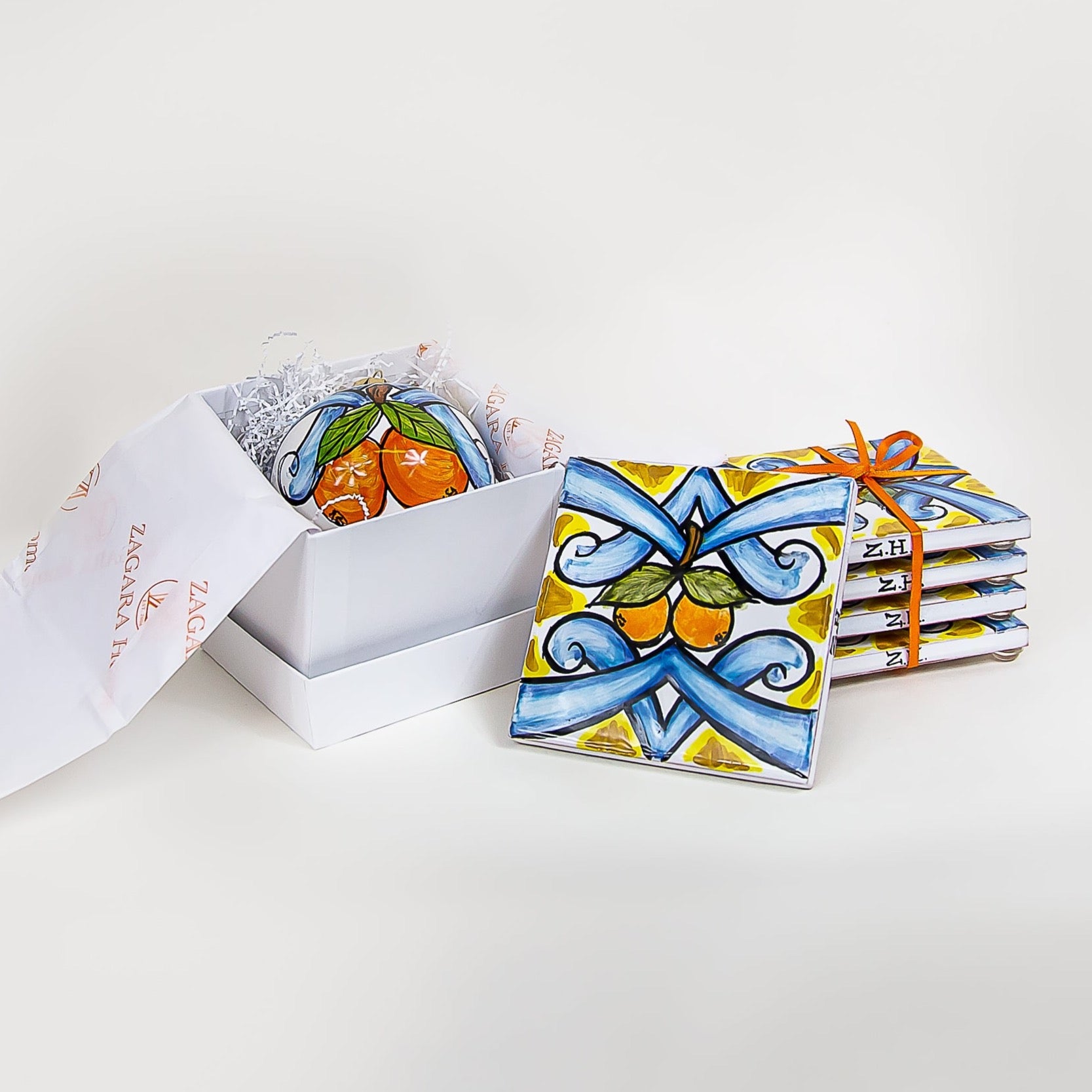Agrumi Christmas ornament and coasters