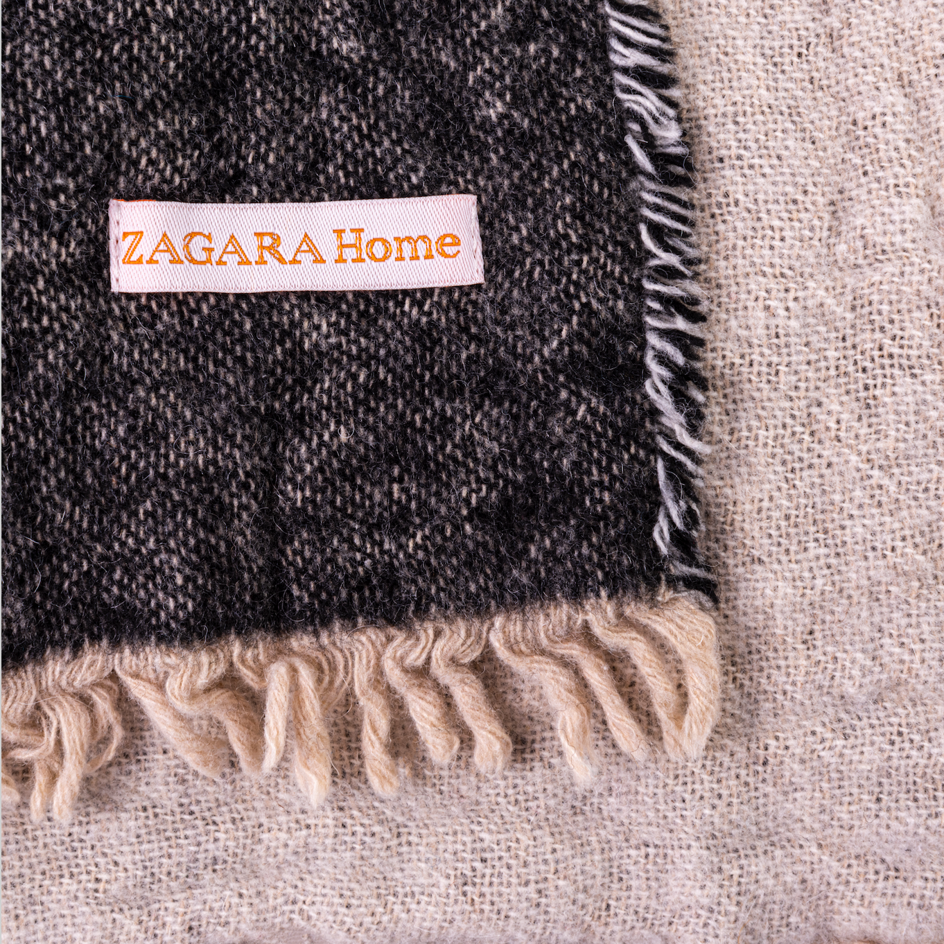 ANDROMEDA THROW