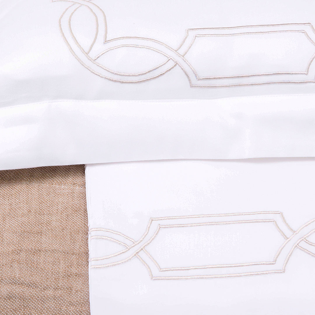 KATHERINE BED LINEN QUEEN SET