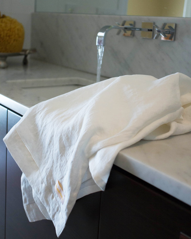 PURA BATH TOWEL