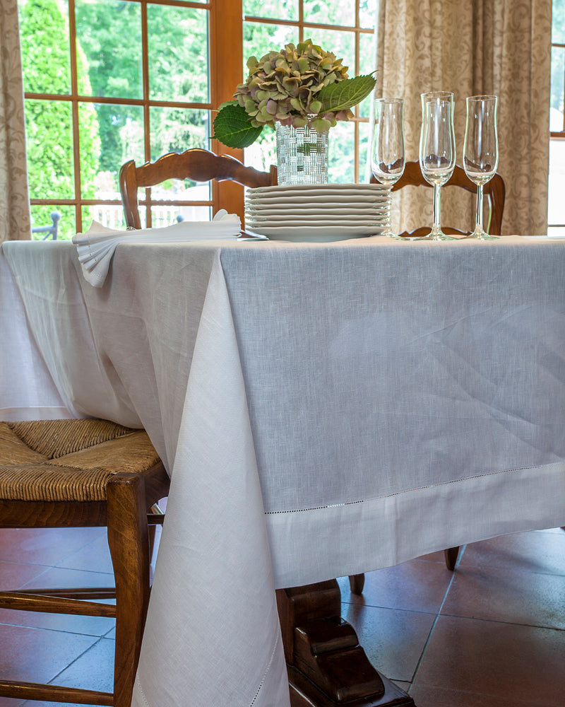 PERLA LINEN TABLECLOTH